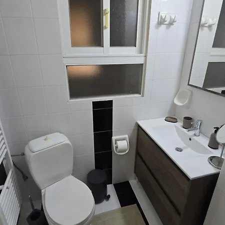 Zoe's By The Sea Apartment Chalkida