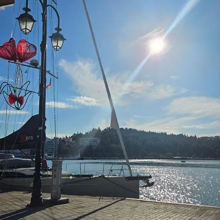 Apartamento Zoe's By The Sea Chalkís