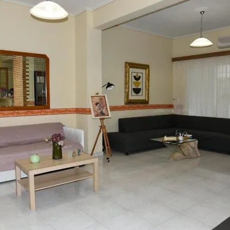 Zoe's By The Sea Apartment Chalkida